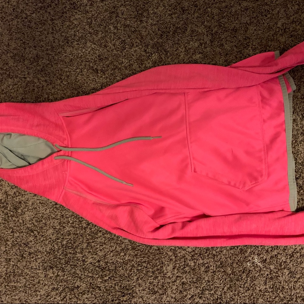 A sweatshirt